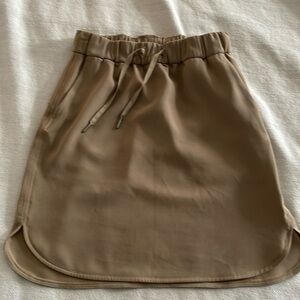 Lululemon on the fly skirt. Size six. Used condition.